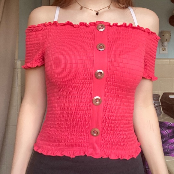 Pink Fuchsia Ruched Buttoned Top Rue 21 - Picture 2 of 7
